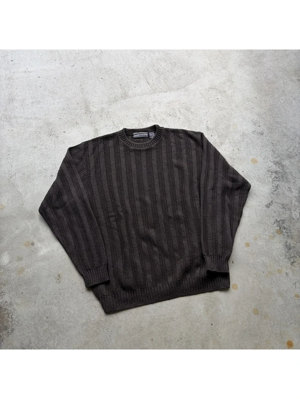 Vintage David Taylor Men's XL Brown Striped Knit Sweater